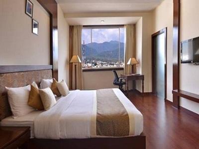 Hotel Devashish Haldwāni Buitenkant foto